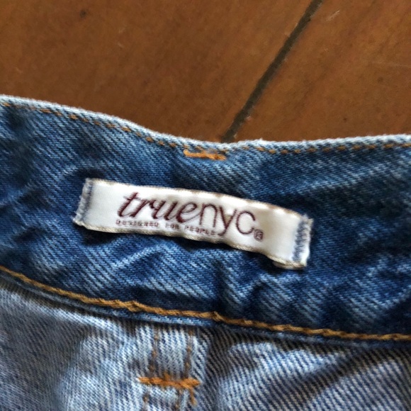 True NYC Mimashi Jeans - Picture 8 of 15
